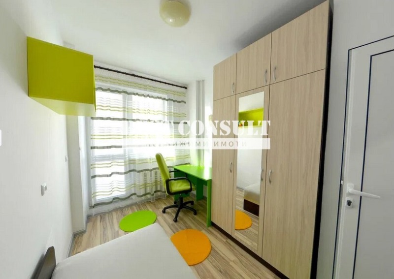 De inchiriat  2 dormitoare Ruse , Țentâr , 75 mp | 43924801 - imagine [8]