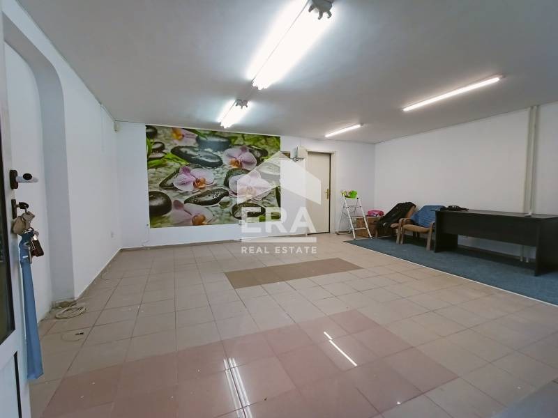 A louer  Bureau Sofia , Tsentar , 58 m² | 71749480