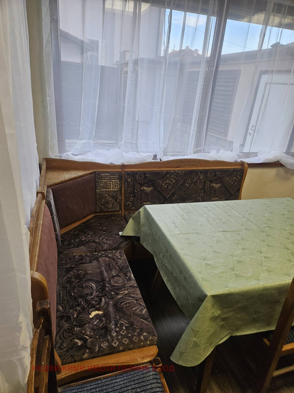 Дава под наем КЪЩА, гр. Перник, Църква, снимка 5 - Къщи - 54746394
