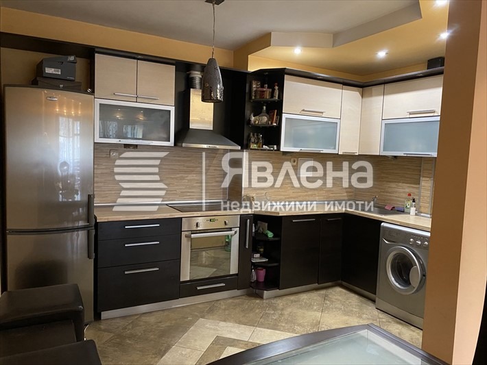 Дава под наем 2-СТАЕН, гр. София, Център, снимка 2 - Апартаменти - 55107554