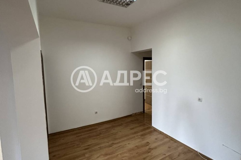 Te huur  Kantoor Sofia , Oborishte , 124 m² | 86621319 - afbeelding [7]