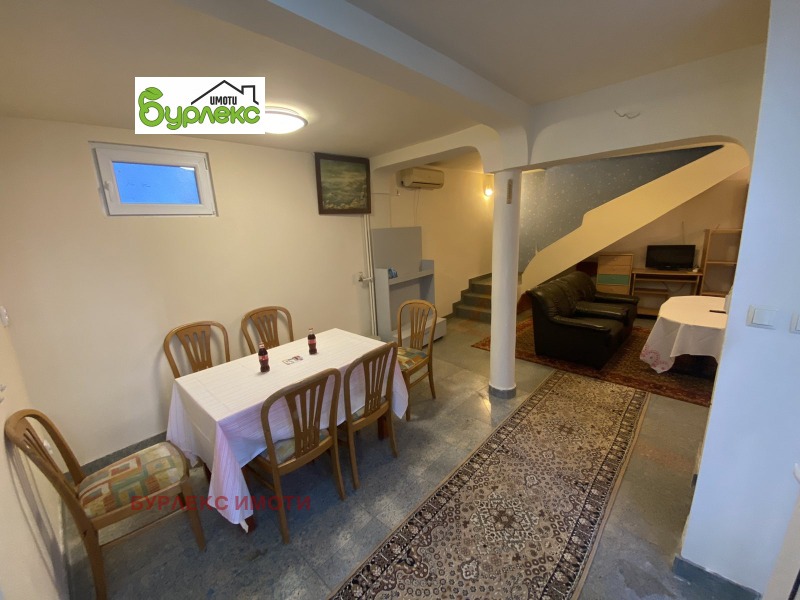 Дава под наем КЪЩА, гр. Варна, Операта, снимка 3 - Къщи - 52241045