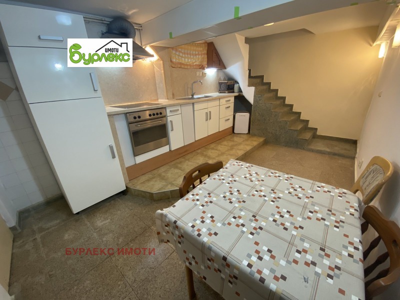 Дава под наем КЪЩА, гр. Варна, Операта, снимка 5 - Къщи - 52241045