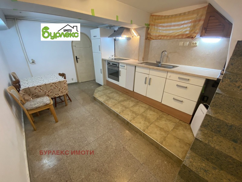 Дава под наем КЪЩА, гр. Варна, Операта, снимка 6 - Къщи - 52241045