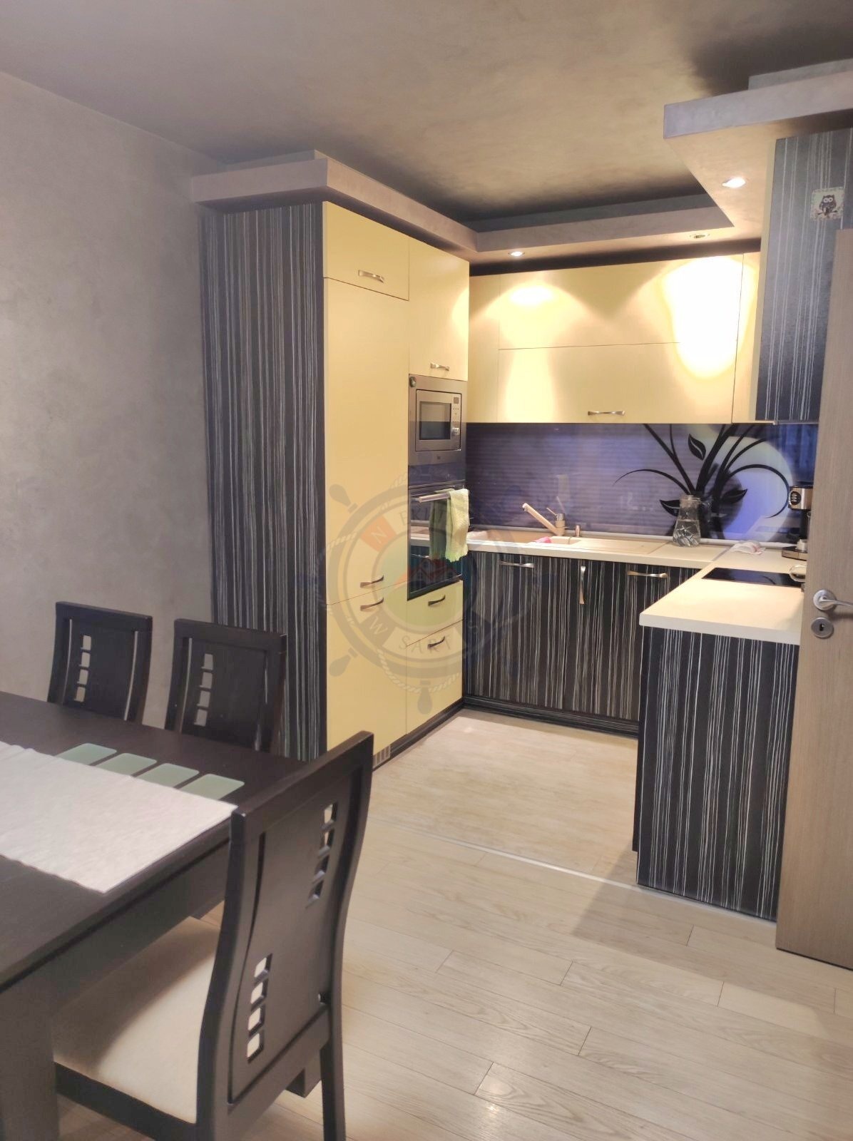 Дава под наем 2-СТАЕН, гр. Варна, Левски 1, снимка 2 - Апартаменти - 53895044