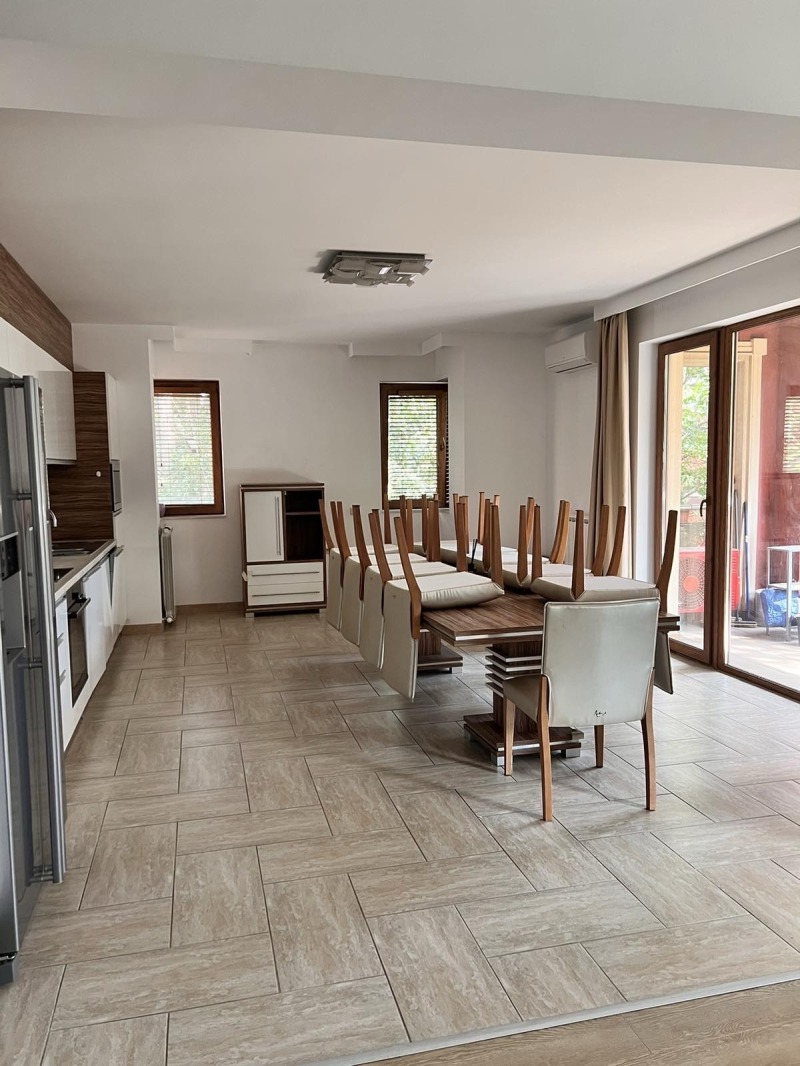 В аренду  3+ спальни София , Витоша , 262 кв.м | 56701400 - изображение [2]