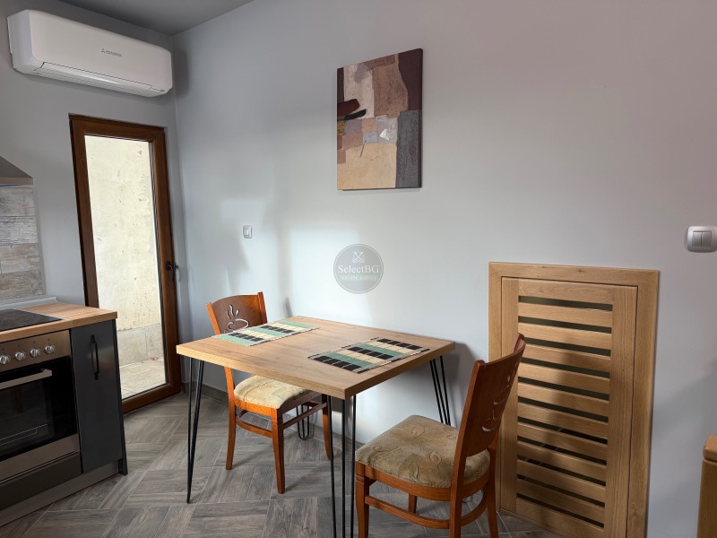 Дава под наем ЕТАЖ ОТ КЪЩА, гр. Велико Търново, Стара част, снимка 3 - Етаж от къща - 53431894