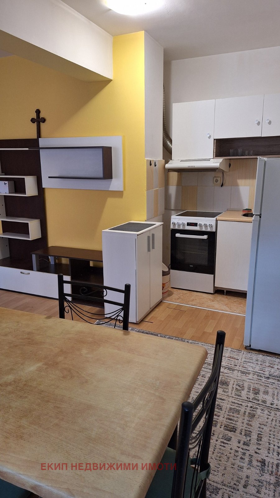 Дава под наем 2-СТАЕН, гр. София, Център, снимка 2 - Апартаменти - 54047486