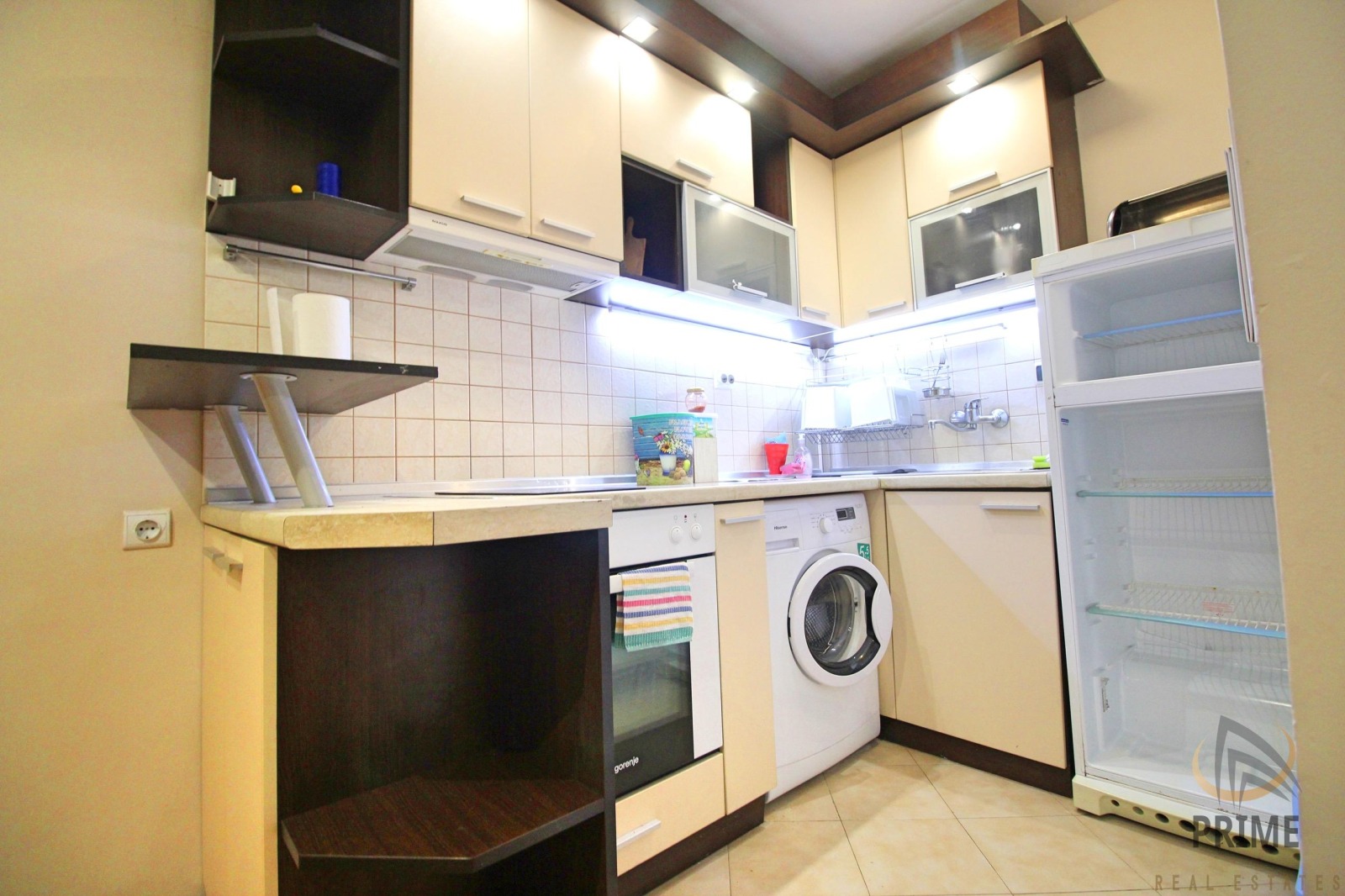 Дава под наем 2-СТАЕН, гр. Бургас, Център, снимка 5 - Апартаменти - 54273118