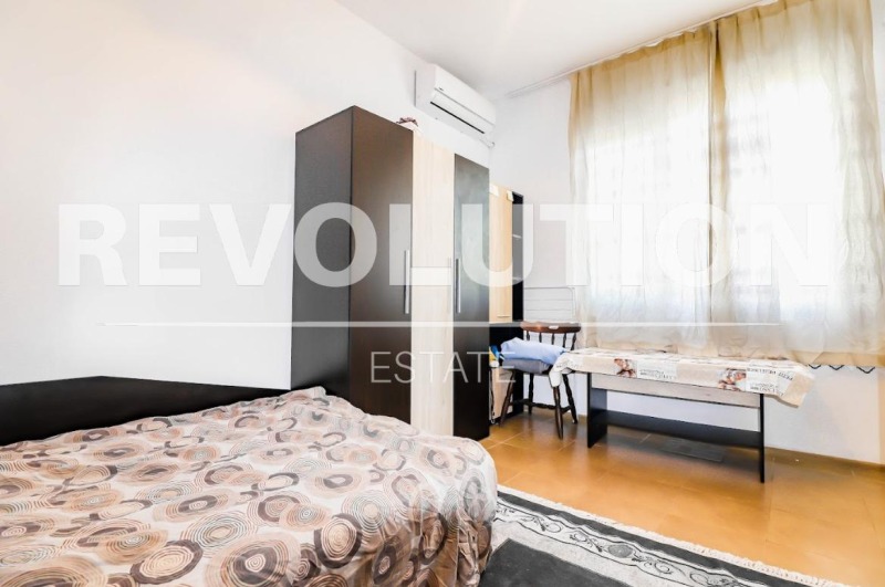 De inchiriat  Studio Varna , Galata , 40 mp | 36346742 - imagine [11]