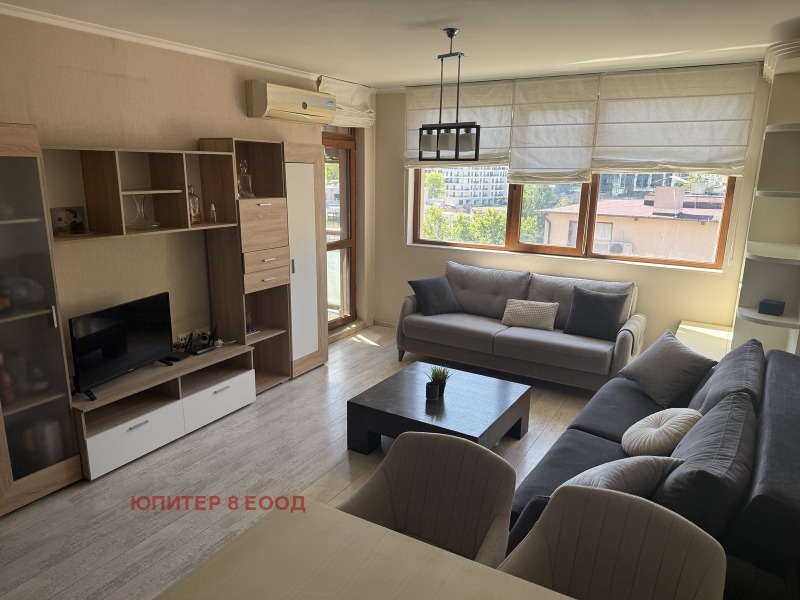 Издаје се  1 спаваћа соба Софија , Хладилника , 88 м2 | 28841594
