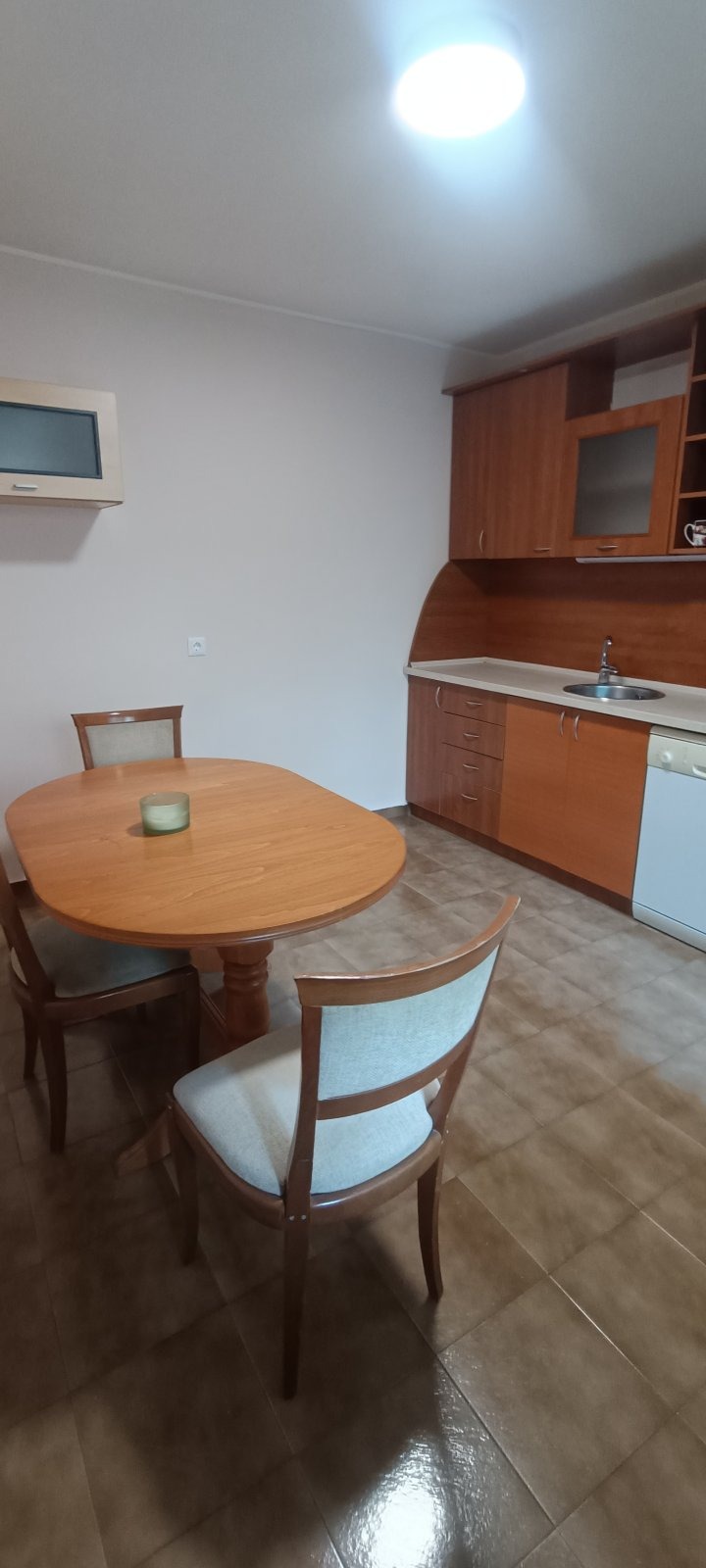 Дава под наем 4-СТАЕН, гр. София, Връбница 1, снимка 3 - Апартаменти - 55721814