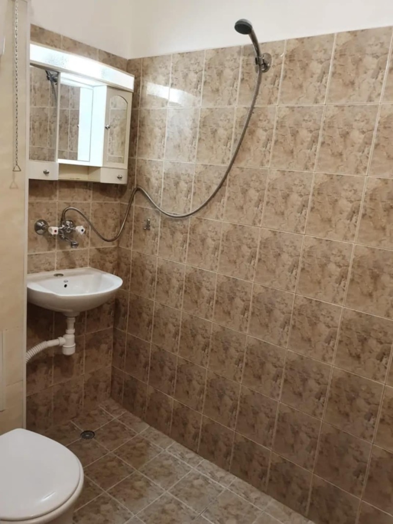 Дава под наем  1-стаен град Русе , Възраждане , 42 кв.м | 94832472 - изображение [8]