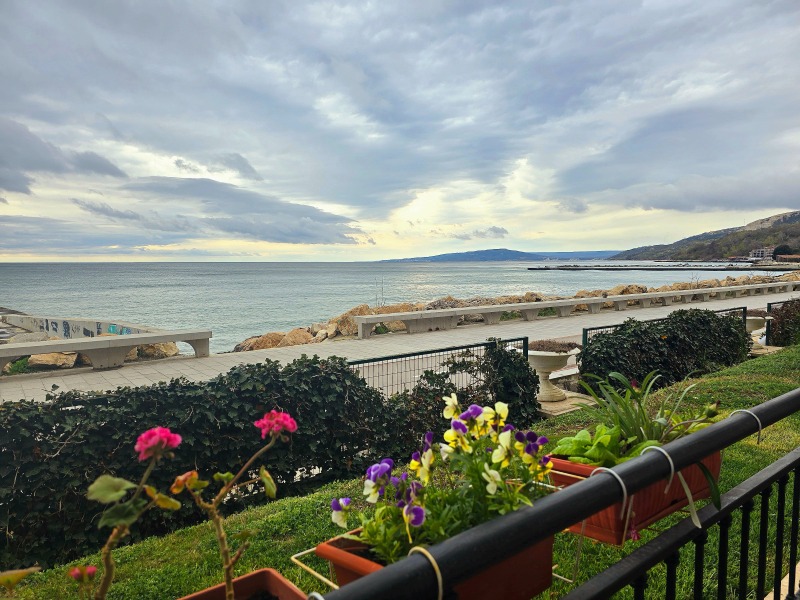 Дава под наем 2-СТАЕН, гр. Балчик, област Добрич