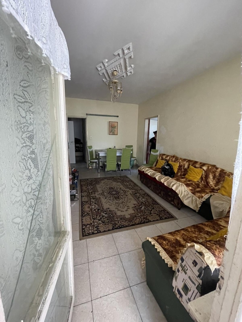 Te huur  3+ slaapkamer Plovdiv , Kjutsjuk Parizj , 67 m² | 91831439