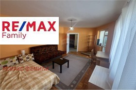 3 Schlafzimmer Lewski 1, Warna