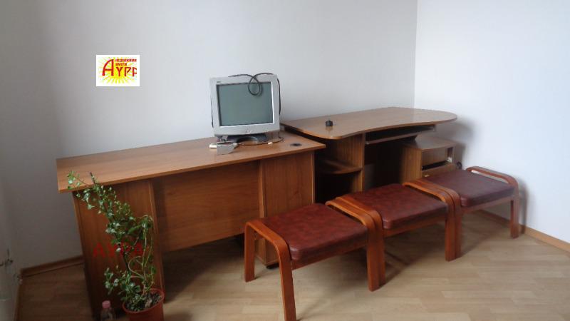 For Rent  Office Vratsa , Tsentar , 25 sq.m | 73098378 - image [2]