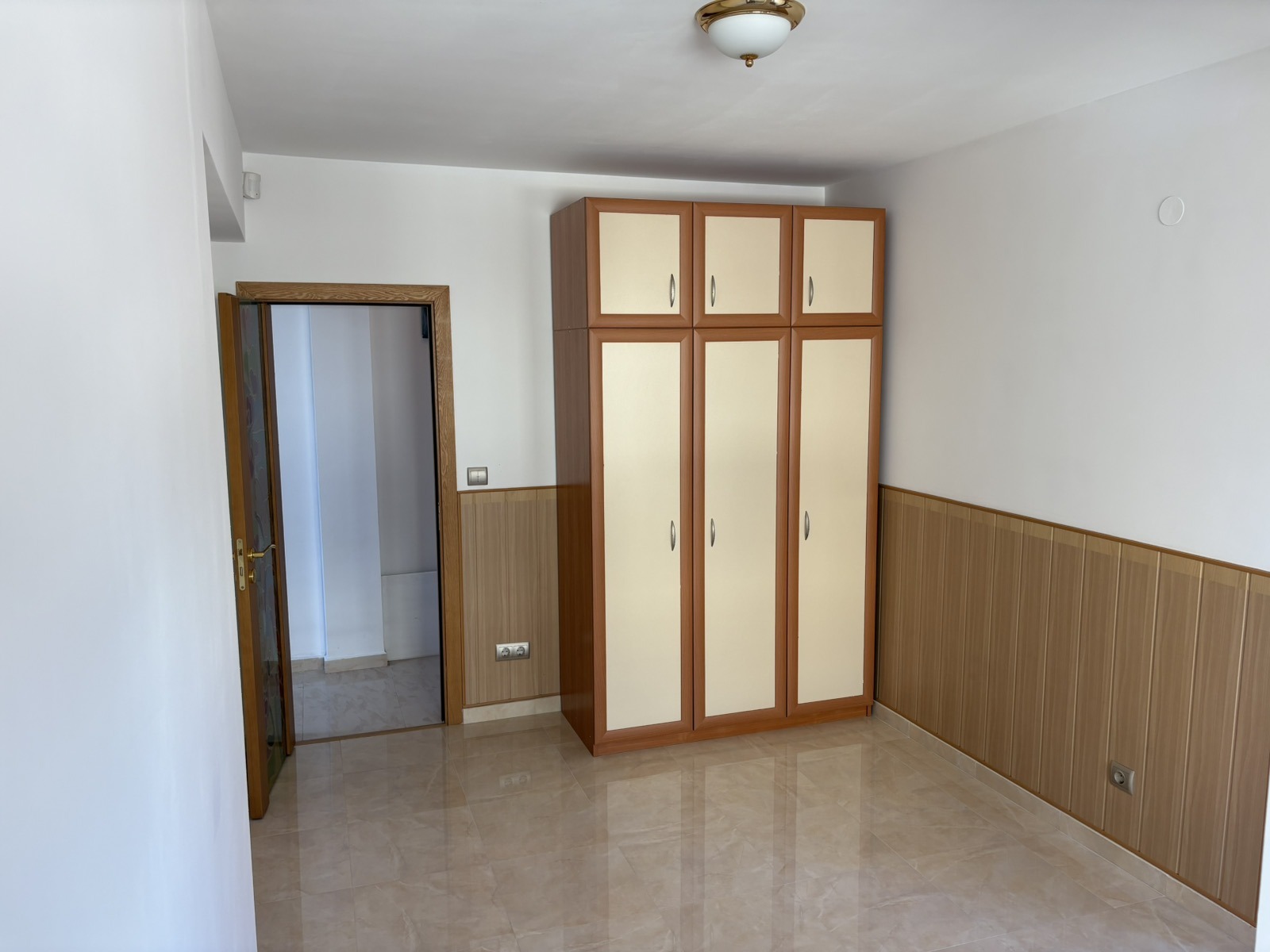 Дава под наем 3-СТАЕН, гр. София, Център, снимка 10 - Апартаменти - 54591647