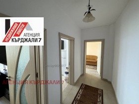 1 chambre Tsentar, Kardjali 1