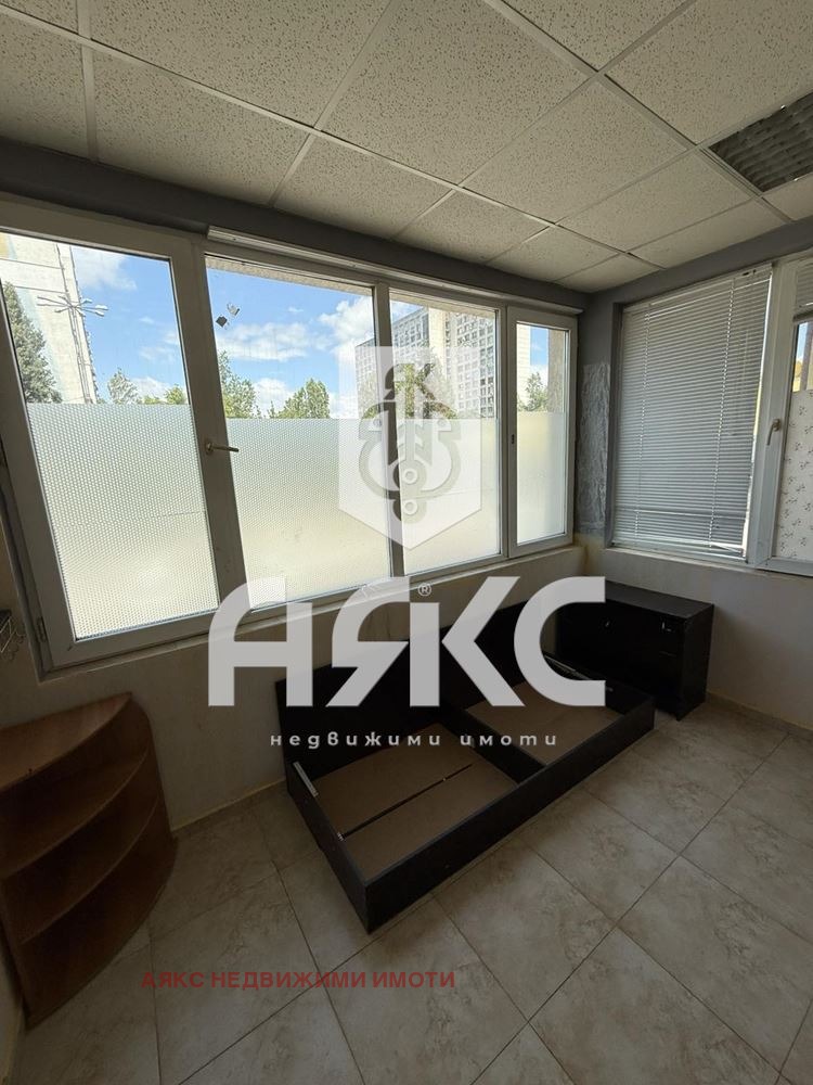 K pronájmu  Studio Sofia , Družba 1 , 29 m2 | 90803256 - obraz [2]