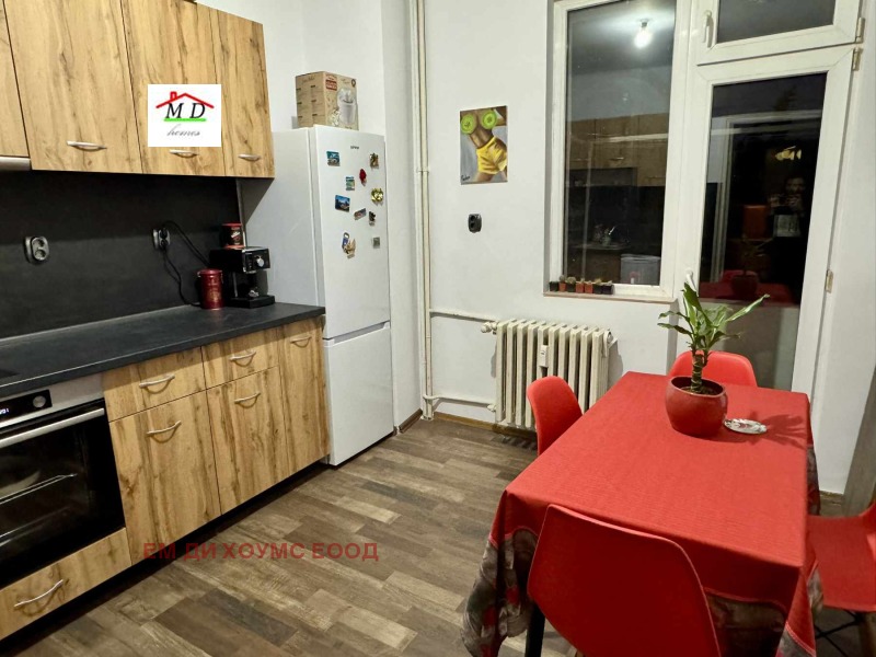 Zu vermieten  2 Schlafzimmer Sofia , Zentar , 100 qm | 35023355 - Bild [2]