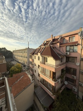 Toimisto Ljatno kino Trakija, Varna 1