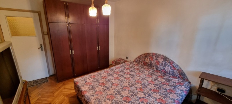 De inchiriat  1 dormitor Varna , Țentâr , 70 mp | 42746672 - imagine [5]
