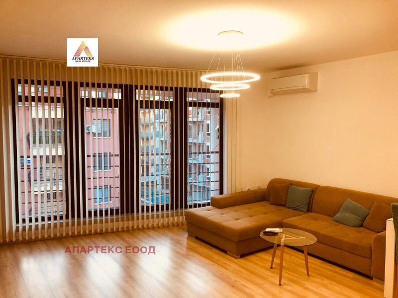 Zu vermieten  1 Schlafzimmer Plowdiw , Ostromila , 70 qm | 75190580