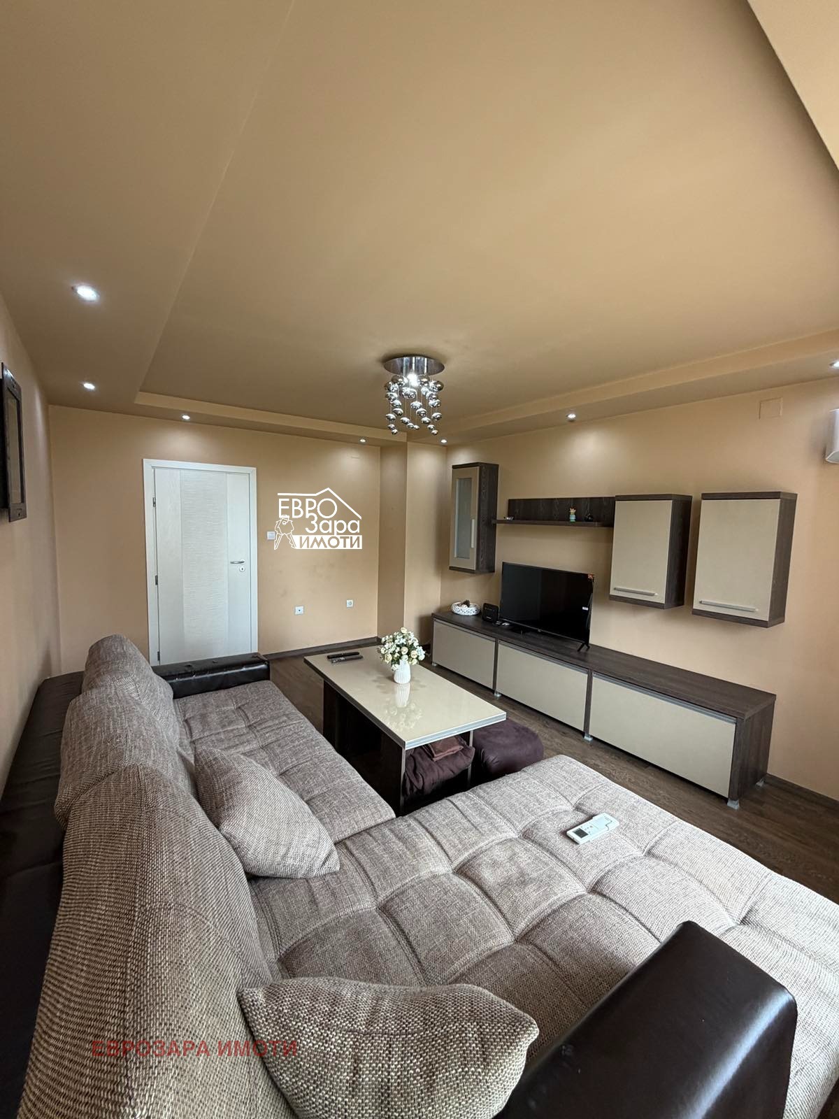 Дава под наем 4-СТАЕН, гр. Стара Загора, Три чучура - юг, снимка 2 - Апартаменти - 54189024