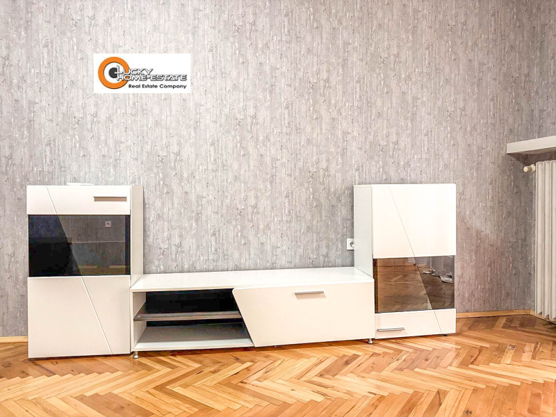 K pronájmu  1 ložnice Pernik , Centar , 55 m2 | 50170661 - obraz [7]