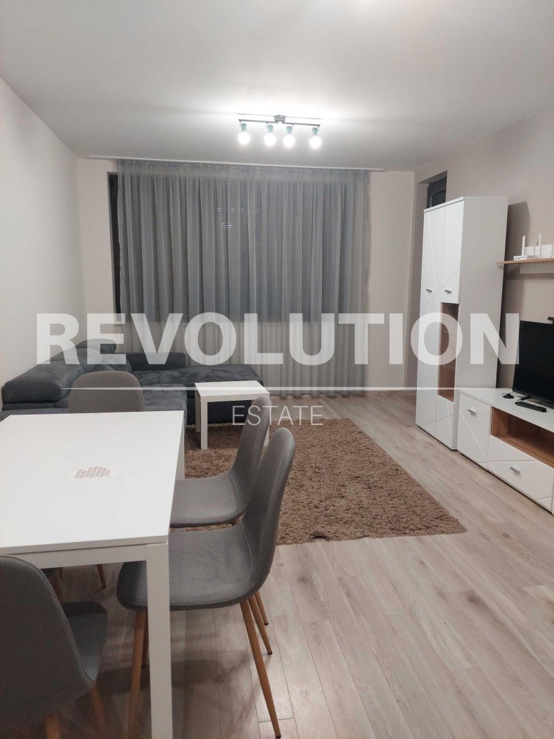 Дава под наем 3-СТАЕН, гр. Варна, Младост 1