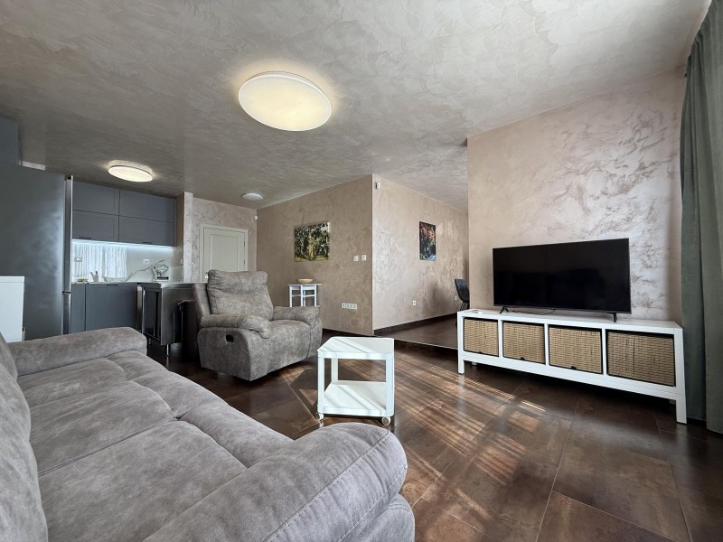 Te huur  3 slaapkamers Sofia , Borovo , 180 m² | 96123125 - afbeelding [2]