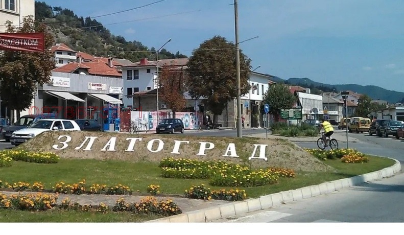 Дава под наем МЯСТО, гр. Златоград, област Смолян