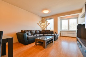 1 quarto Lozenec, Sofia