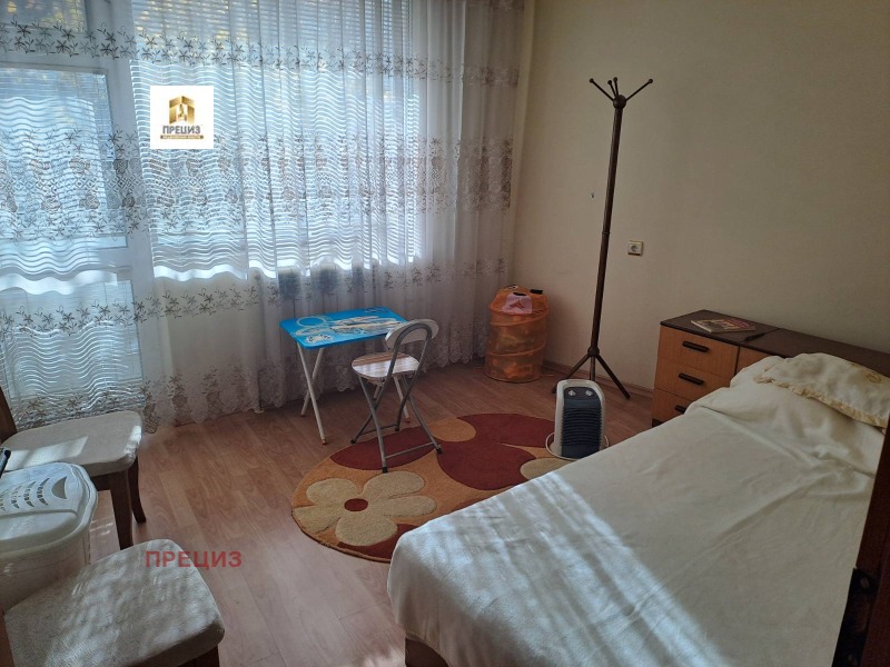 Дава под наем 4-СТАЕН, гр. Шумен, Военно училище, снимка 3 - Апартаменти - 52603831