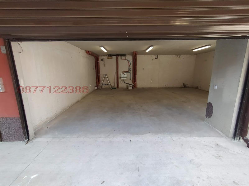 Дава под наем ГАРАЖ, ПАРКОМЯСТО, гр. София, Център, снимка 2 - Гаражи и паркоместа - 53471605