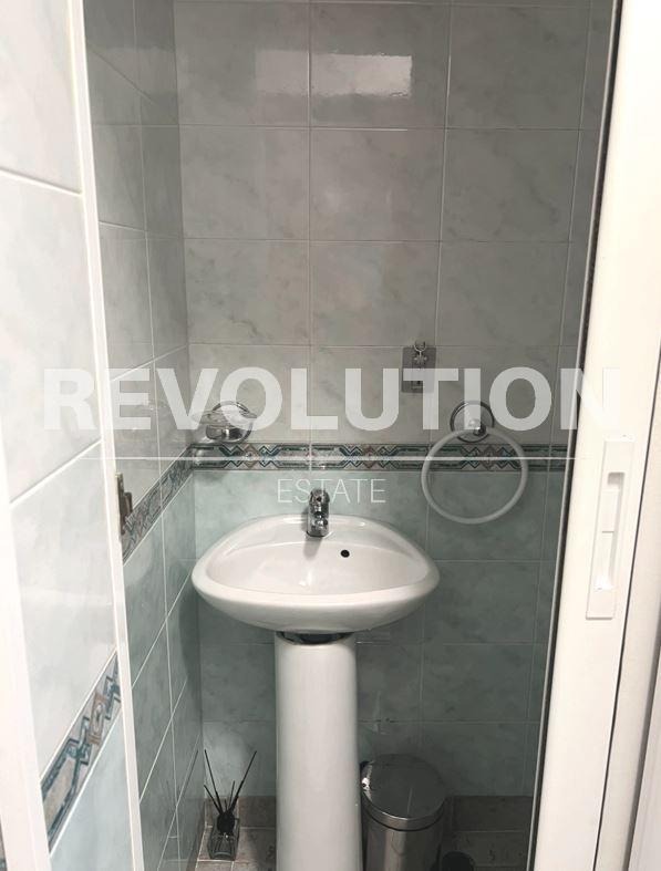 Издаје се  1 спаваћа соба Варна , Грацка махала , 65 м2 | 61151119 - слика [8]