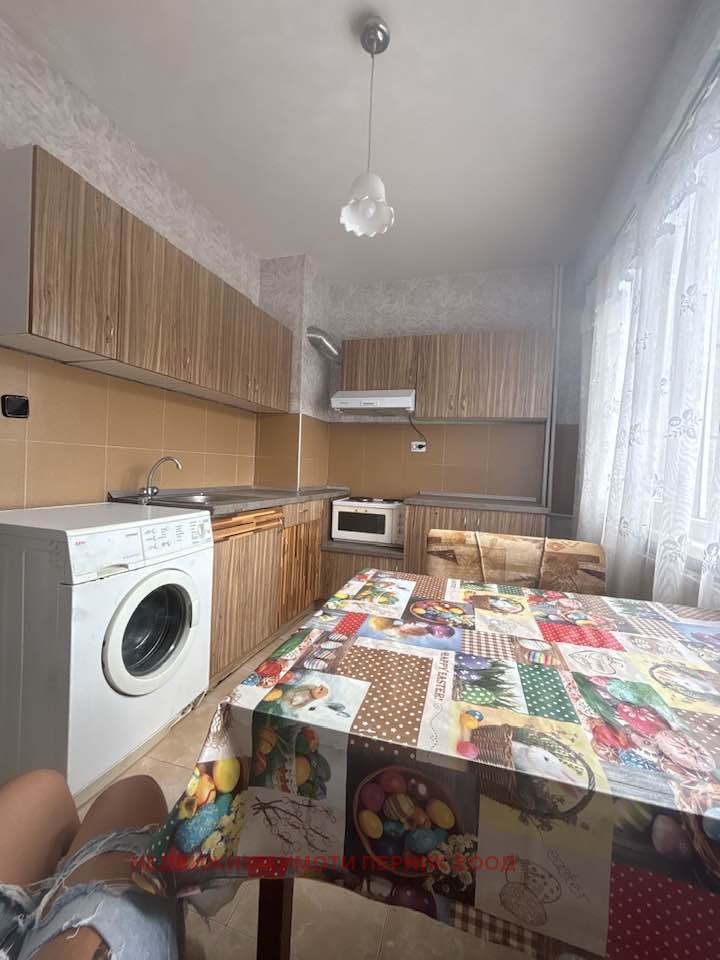 Дава под наем  2-стаен град Перник , Център , 50 кв.м | 82820602 - изображение [6]