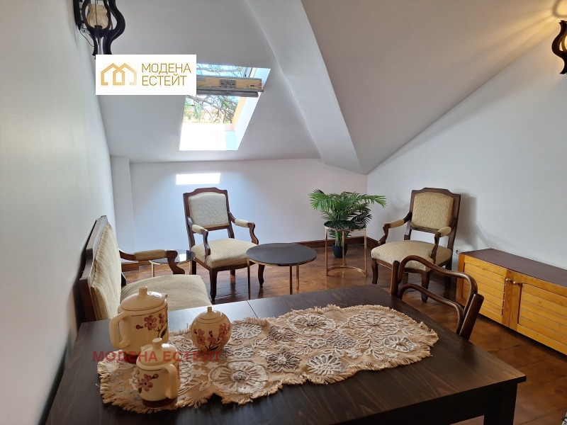 Дава под нем  3-стаен, град София, Център •  500 EUR • ID 54126696 — holmes.bg - [1] 