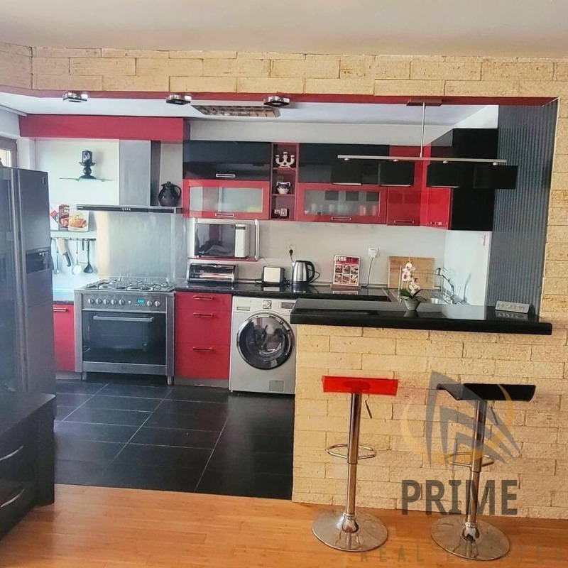 Zu vermieten  2 Schlafzimmer Burgas , Zentar , 84 qm | 75485518