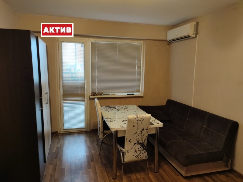 Дава под Наем 1-СТАЕН в град Търговище, Запад 3 - 44 кв.м / 154 € » 301.20 лв., АКТИВ ИМОТИ