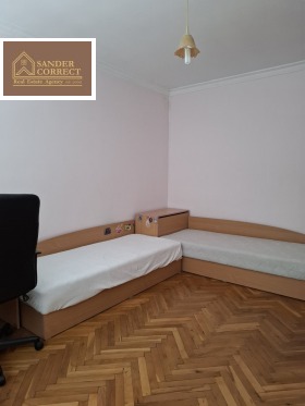 ���� ��� ���� 3-����� | Imot.bg � ����� ������ 9