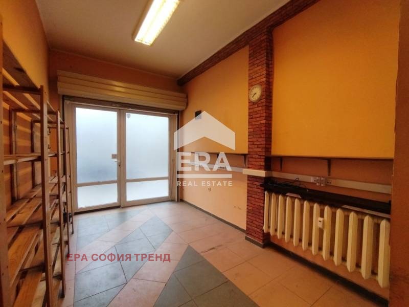 Дава под наем МАГАЗИН, гр. София, Белите брези, снимка 2 - Магазини - 53537582