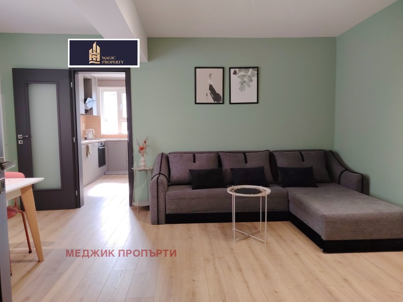 Da affittare  2 camere da letto Burgas , Vazragdane , 90 mq | 50464145