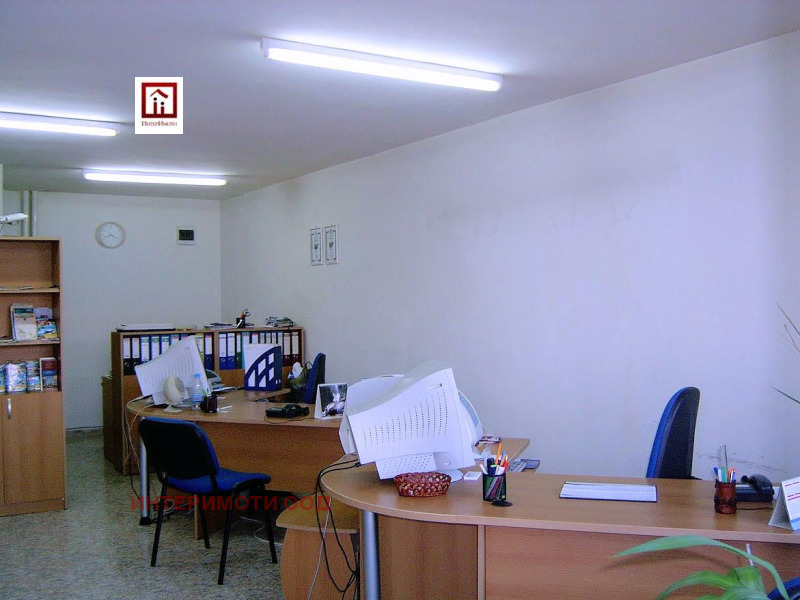 Издаје се  Поткровље Софија , Медицинска академија , 45 м2 | 21672887