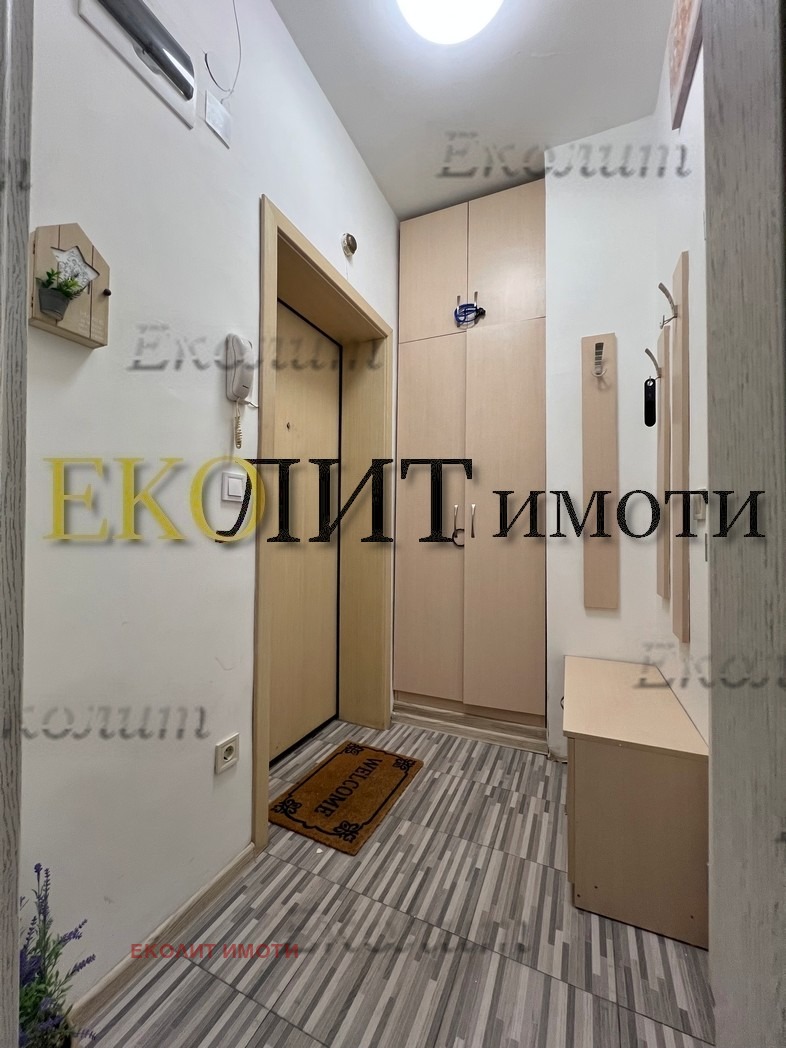 Издаје се  1 спаваћа соба Софија , Центар , 70 м2 | 33698779 - слика [2]