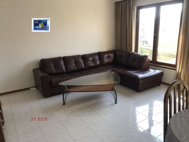 Da affittare  3 camere da letto Plovdiv , Mladegki Halm , 120 mq | 34074425