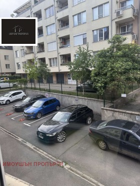Parcheggio Darwenica, Sofia