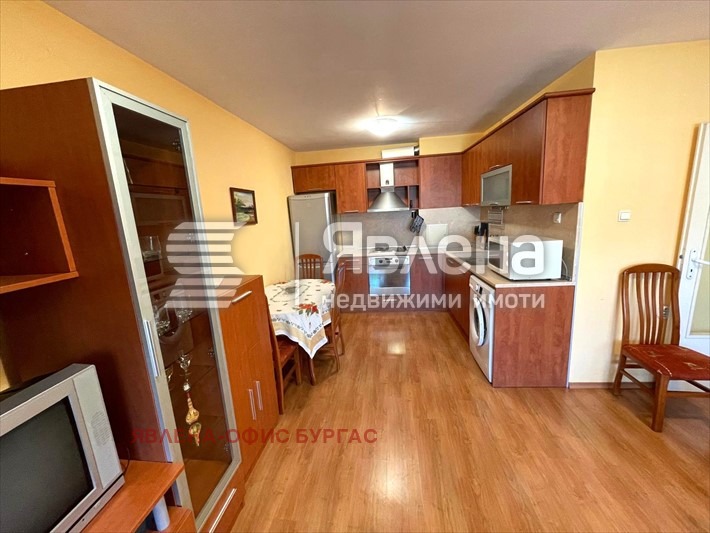 Da affittare  1 camera da letto Burgas , Lazur , 67 mq | 71346044 - Immagine [2]