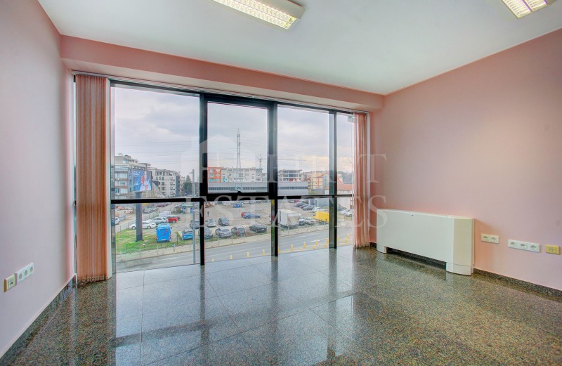 De inchiriat  Birou Sofia , Crâstova vada , 220 mp | 53198123